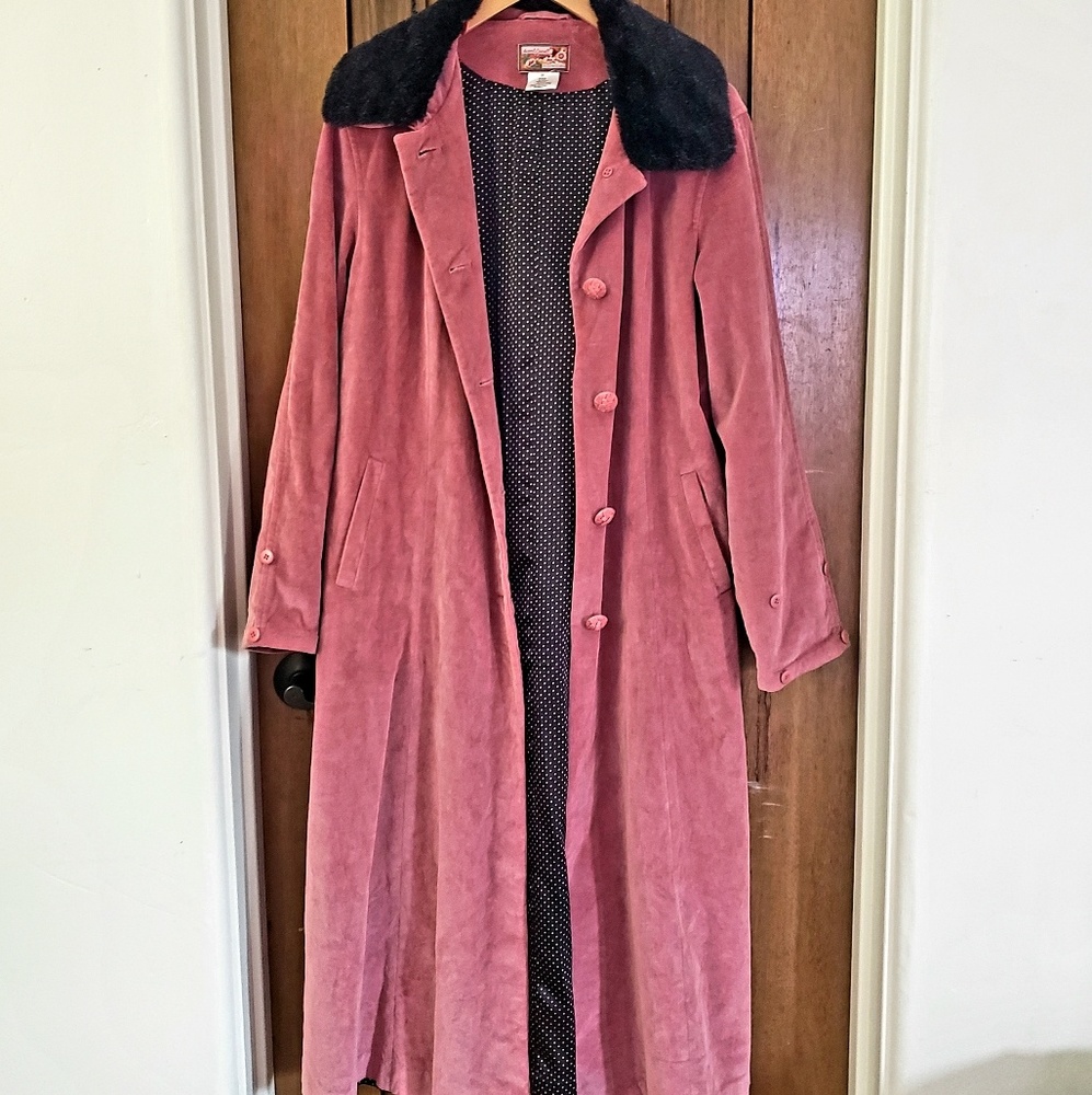 Vintage corduroy trenchcoat